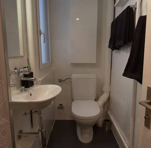 Suesse In Zuercher Altstadt 3 *