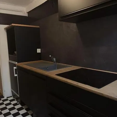 Suesse In Zuercher Altstadt 3 *