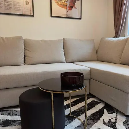 Suesse In Zuercher Altstadt 3