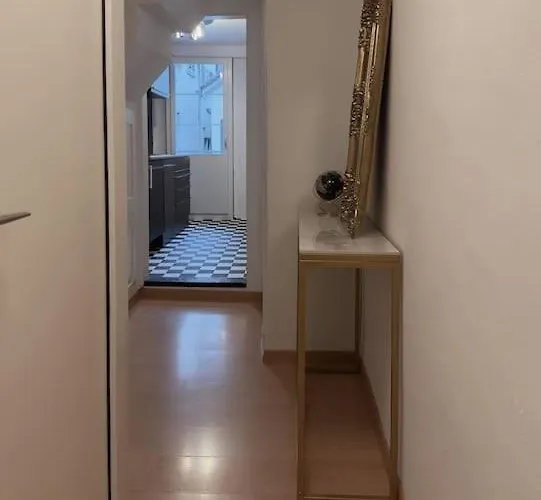 Suesse In Zuercher Altstadt 3 *