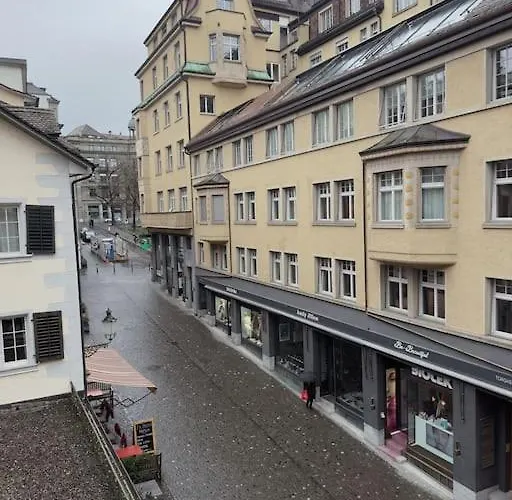 Suesse In Zuercher Altstadt 3 * Zurych